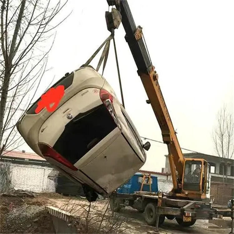 安庆大观吊车吊轿车租赁指南：如何选吨位、避风险、省预算